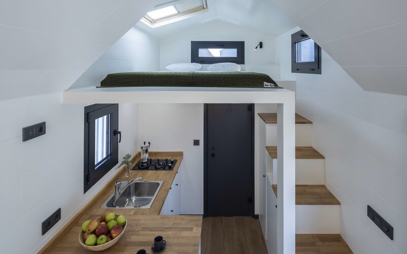 Heavy kitchens often push the boundaries when it comes to weight limits. © Mooble House | © Mooble House