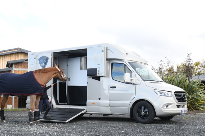 The low entry angle of the SPRINTOVAN makes it easier for animals to get in. | © Manche Techni Metal