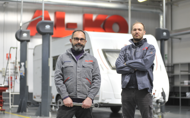 Alberto Ugolini, Customer Centre Technical Manager (left), and mechanic Giorgio Righetti (right) are there when you need them. | © AL-KO