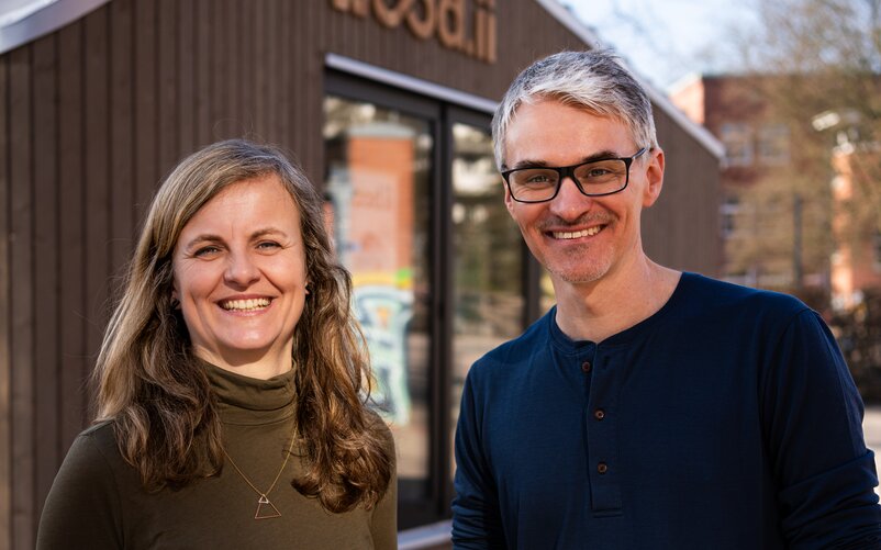 Robert and Kamila are fully committed to their mission.  | © WoodenValley & MzH – Mark Meyer zur Heide