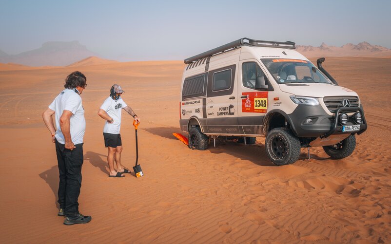 At the Dakar Rally 2026, the new LevelM Pro 4x4 leveling system by AL-KO and E&P was tested under real extreme conditions. © powercampers.de | © © powercampers.de