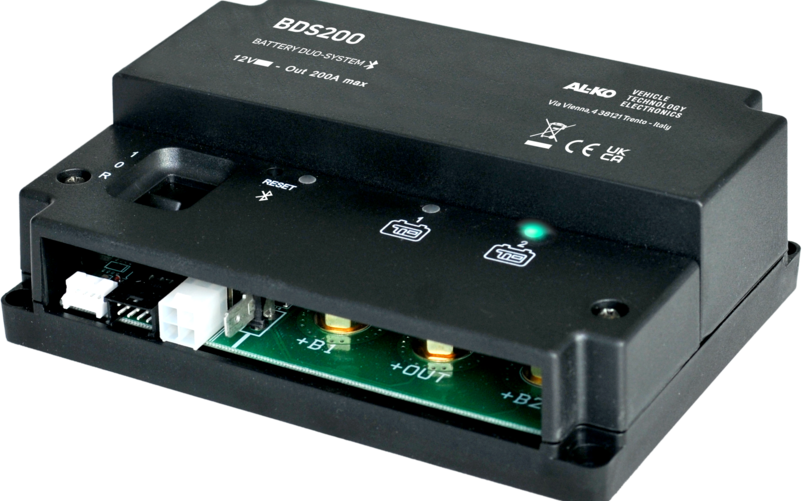 The Battery Duo System-200 intelligently manages two 12-volt service batteries during charging and discharging. | © AL-KO Vehicle Technology Electronics