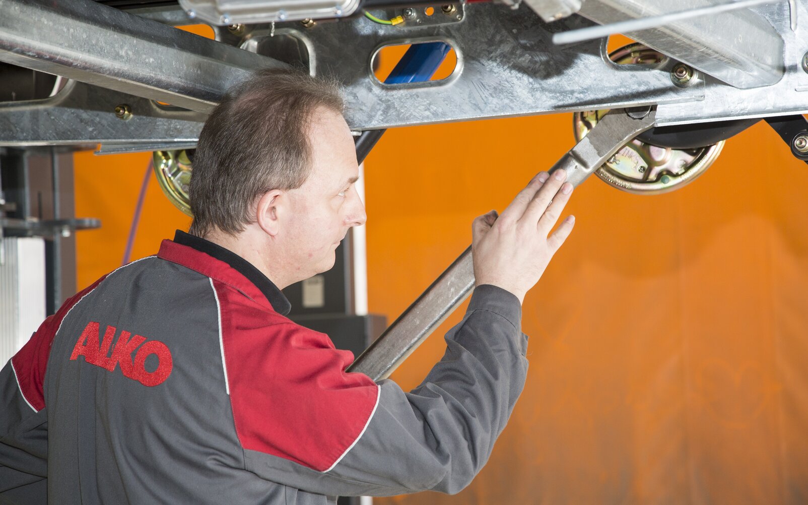 Fit in den Frühling: So machen Sie Ihren Anhänger startklar | AL-KO VT